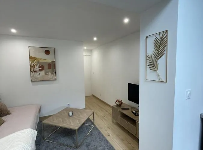 T2, Parking Privé Argelès-Gazost